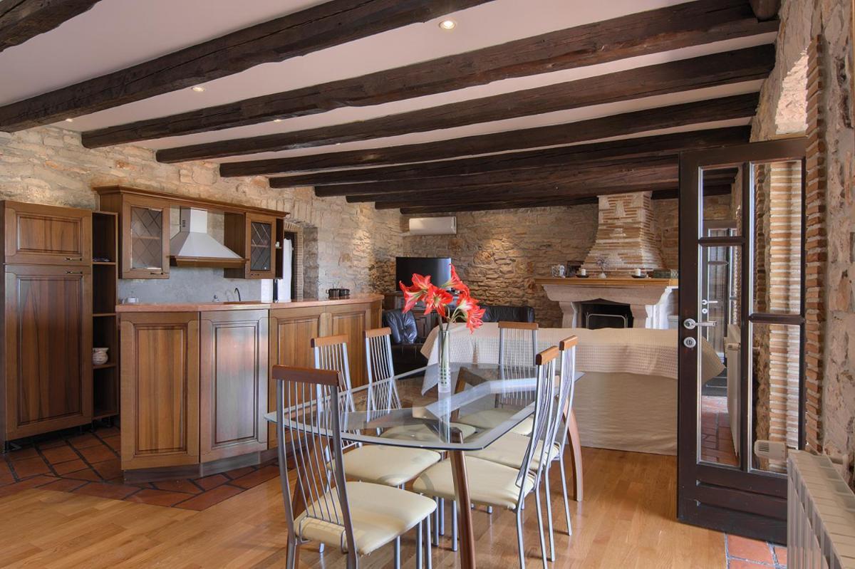 Holiday Home Kukurin Бале Екстериор снимка