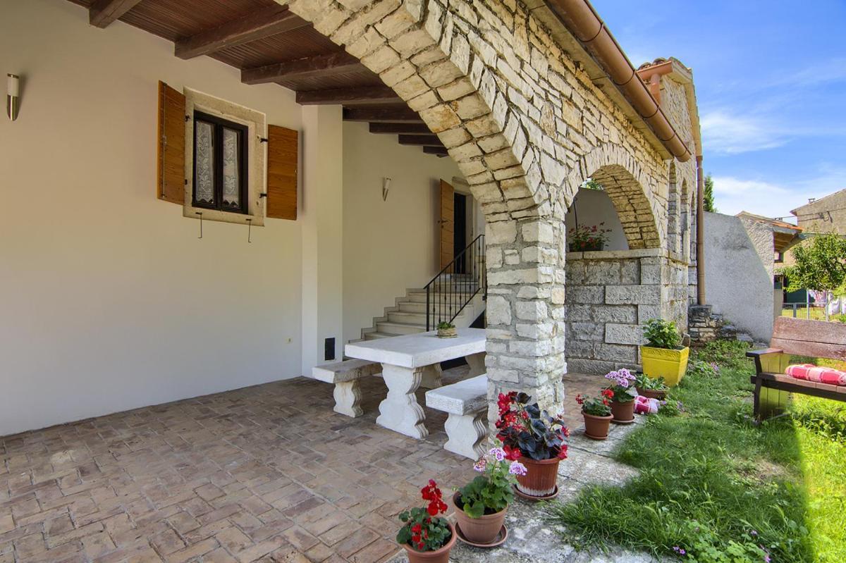 Holiday Home Kukurin Бале Екстериор снимка